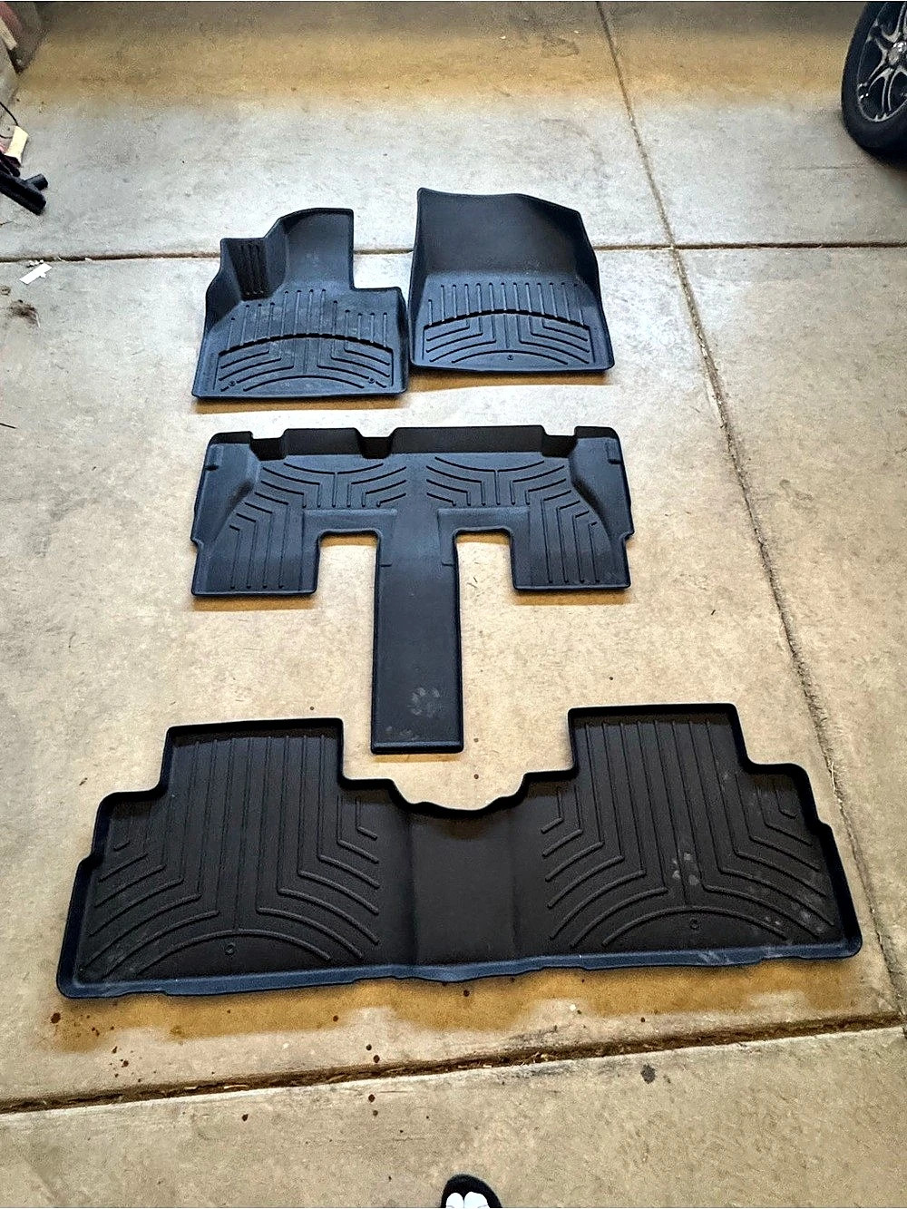 WeatherTech FloorLiner HP Full Set for Hyundai Palisade Black Floor Mats
